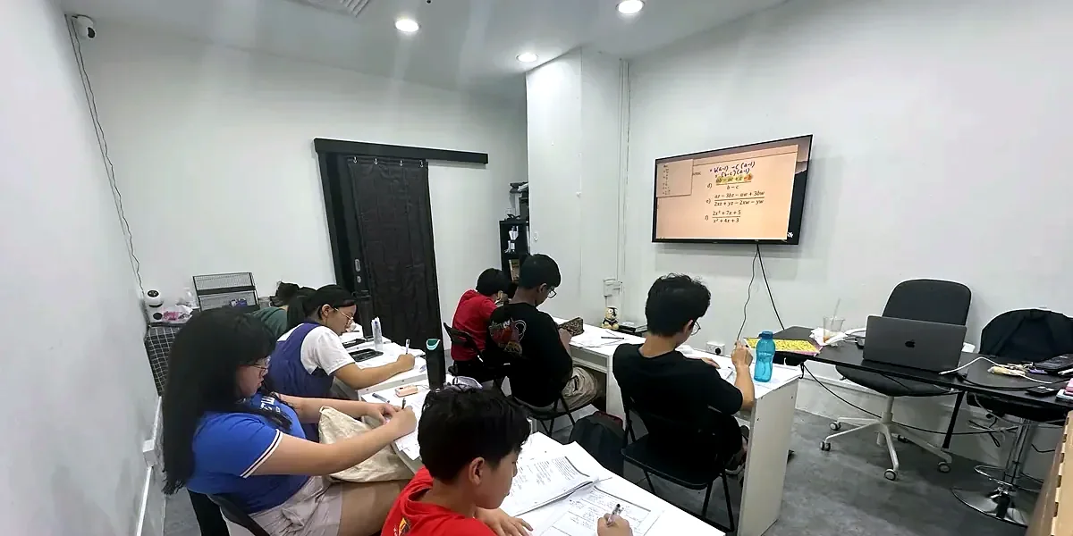 A Sec 1 Math class at Math Vigilante