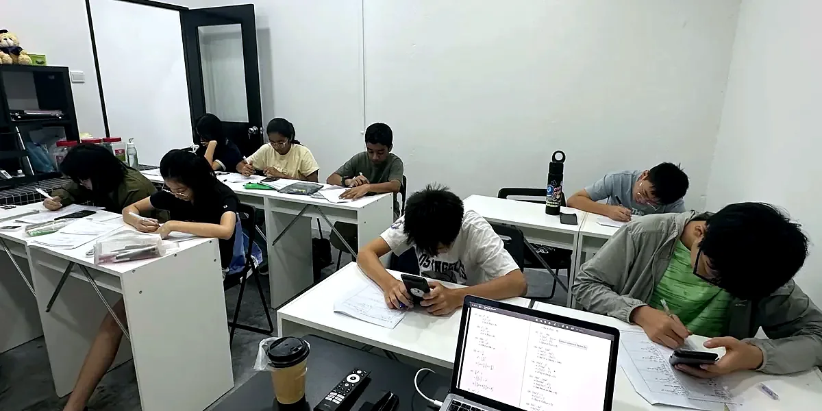 A Sec 3 Math class at Math Vigilante