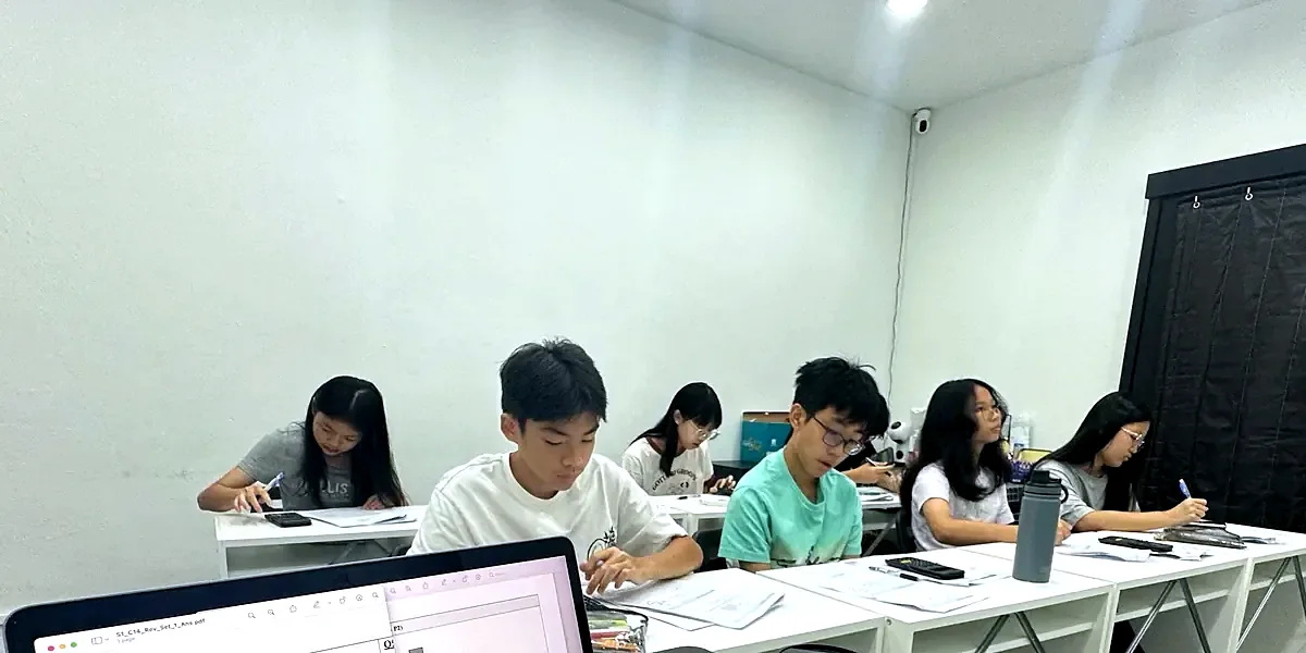 A Sec 4 Math class at Math Vigilante